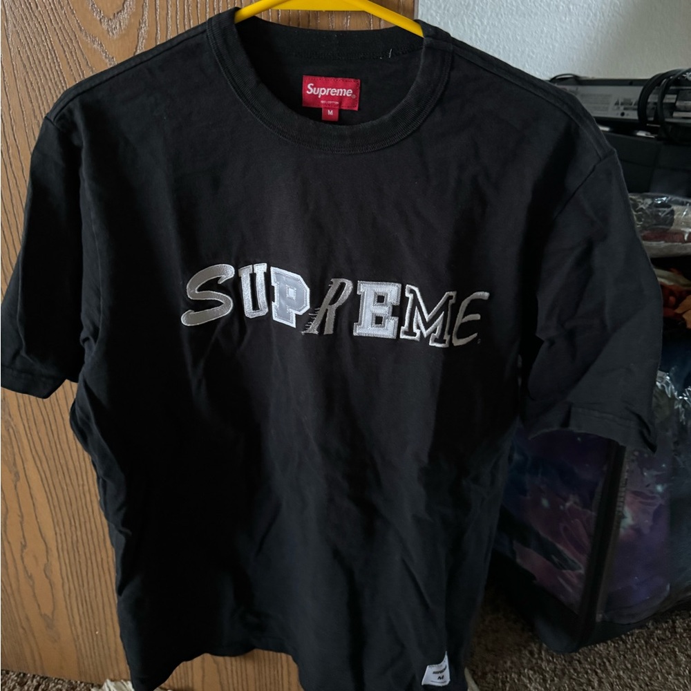 Supreme size medium like new